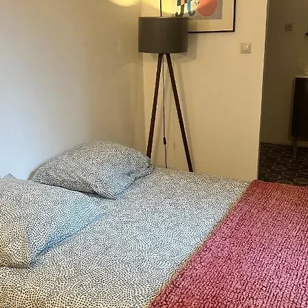 B - Le Petit Paradis Apartment